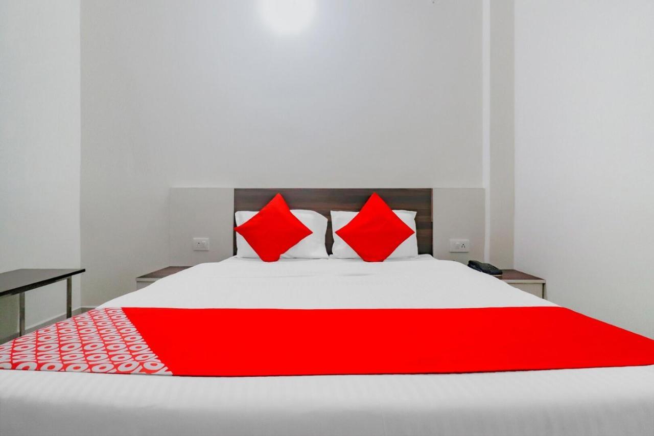 Rajlakshmi Guest House Mathura Ngoại thất bức ảnh