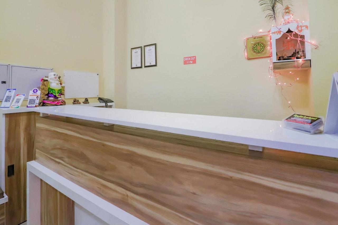 Rajlakshmi Guest House Mathura Ngoại thất bức ảnh
